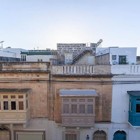 Beautiful, Typical Maltese 4Br Home With Roof Top By 360 Estates Sliema Exterior photo