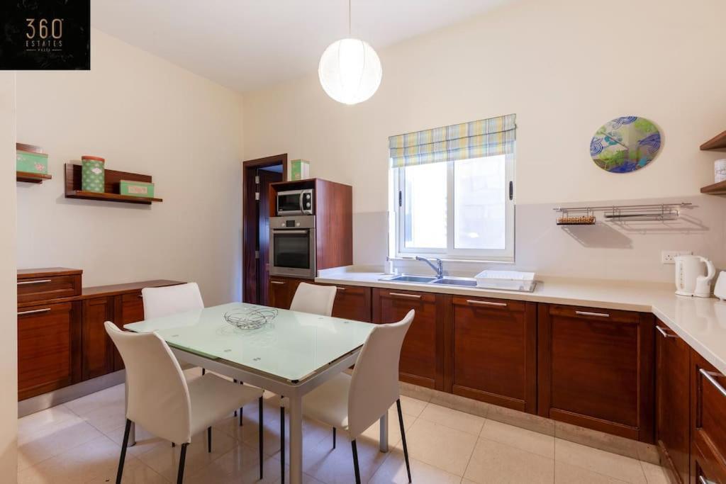 Beautiful, Typical Maltese 4Br Home With Roof Top By 360 Estates Sliema Exterior photo